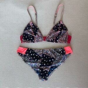 XiRENA Bra and Underwear Set